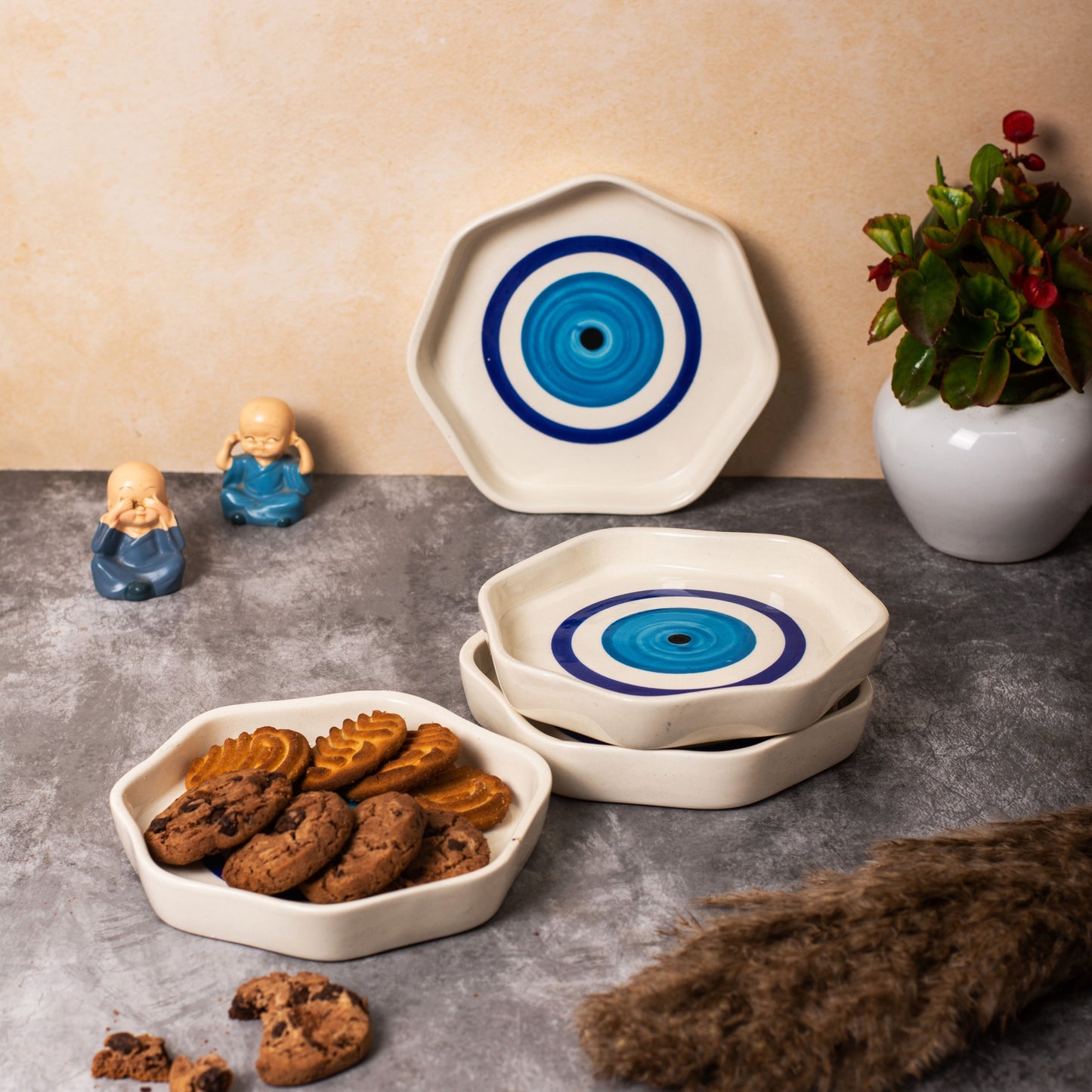 EVIL EYE SNACK PLATE 6 INCH