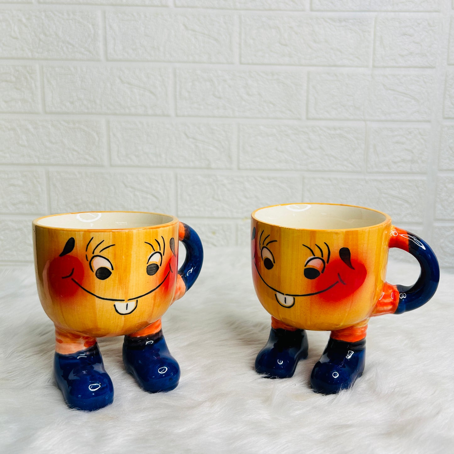 YELLOW SMILEY MUG (Set of 1)