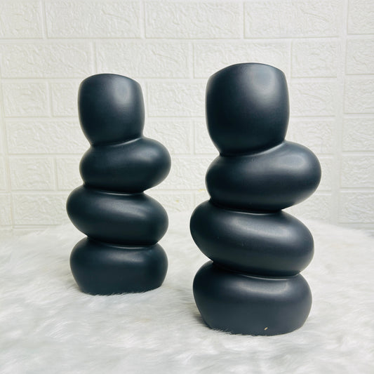 LARGE BLACK SPIRAL VASE (Set of 1)