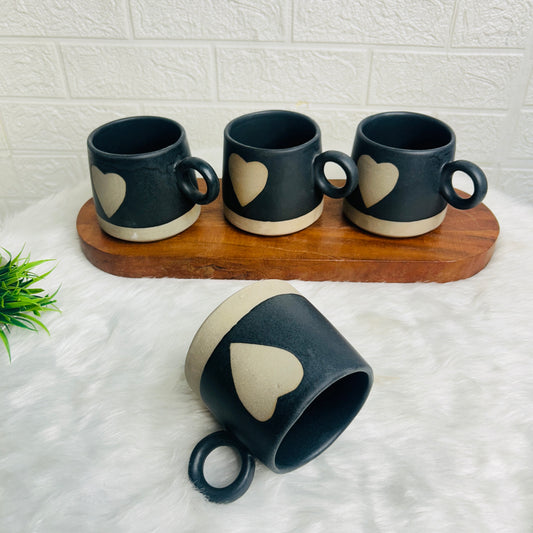 BLACK HEART MUG (Set of 1)