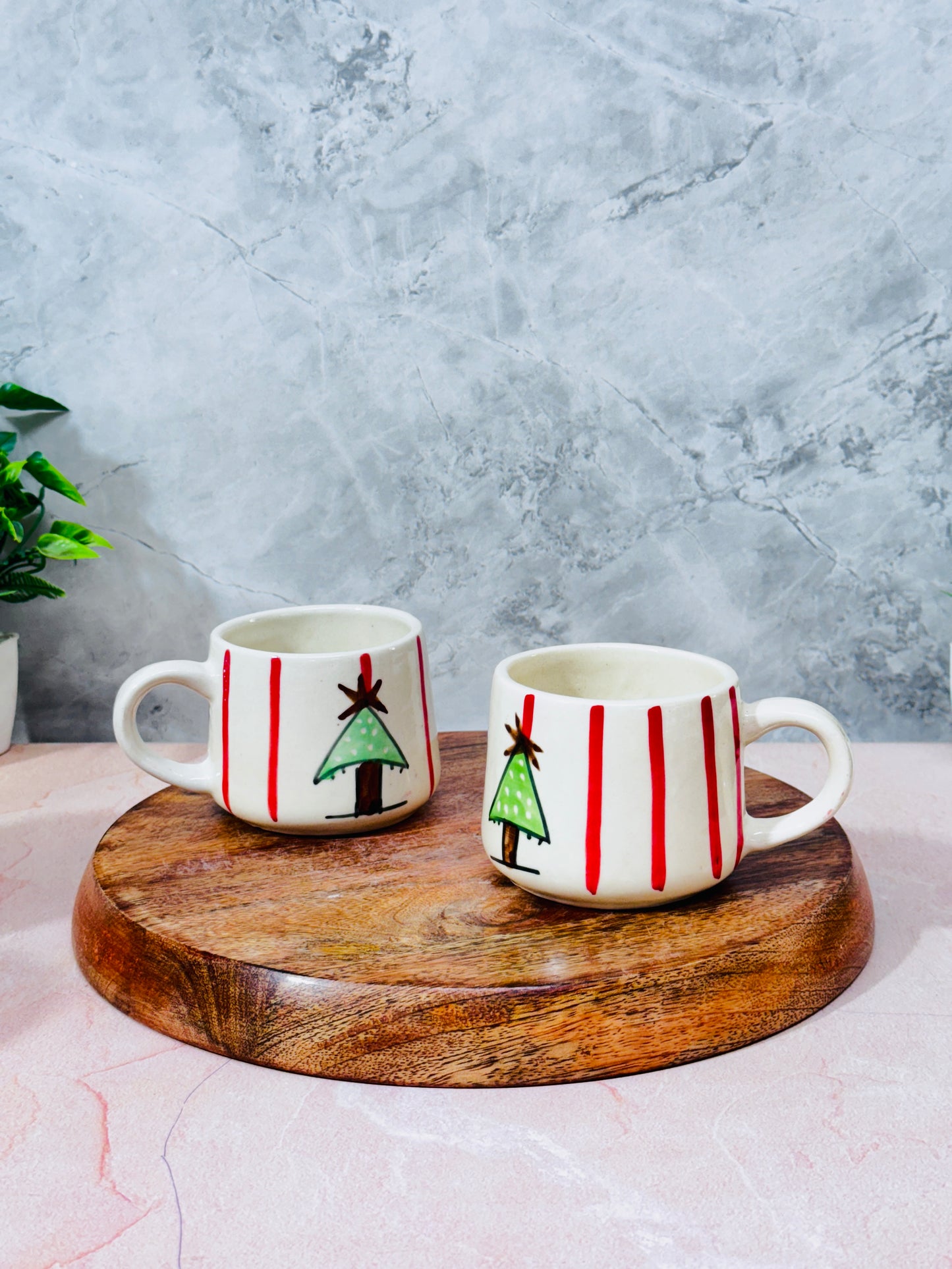 CHRISTMAS TREE TEA CUP