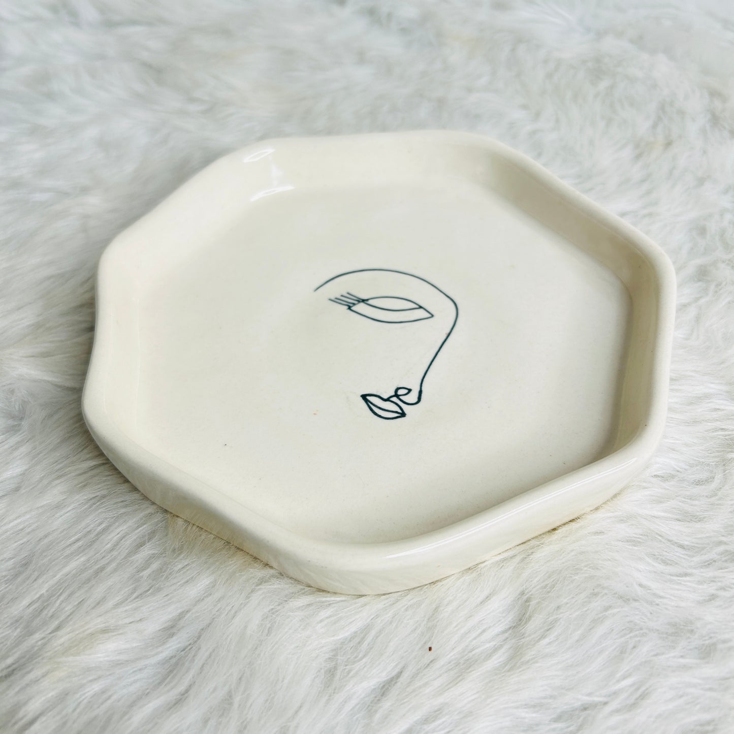 FACE SNACK PLATE 6 INCH (Set of 1)