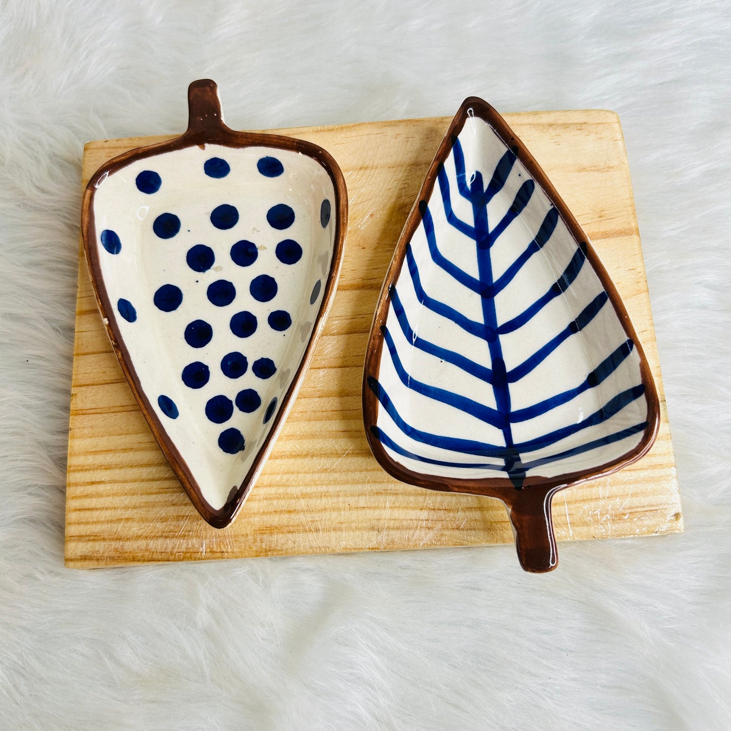 Ceramic Leaf Platter Set Of 2 with Wooden Tray