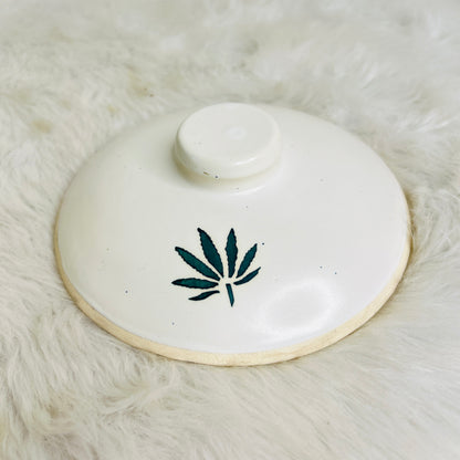 GREEN LEAF SERVING BOWL WITH LID