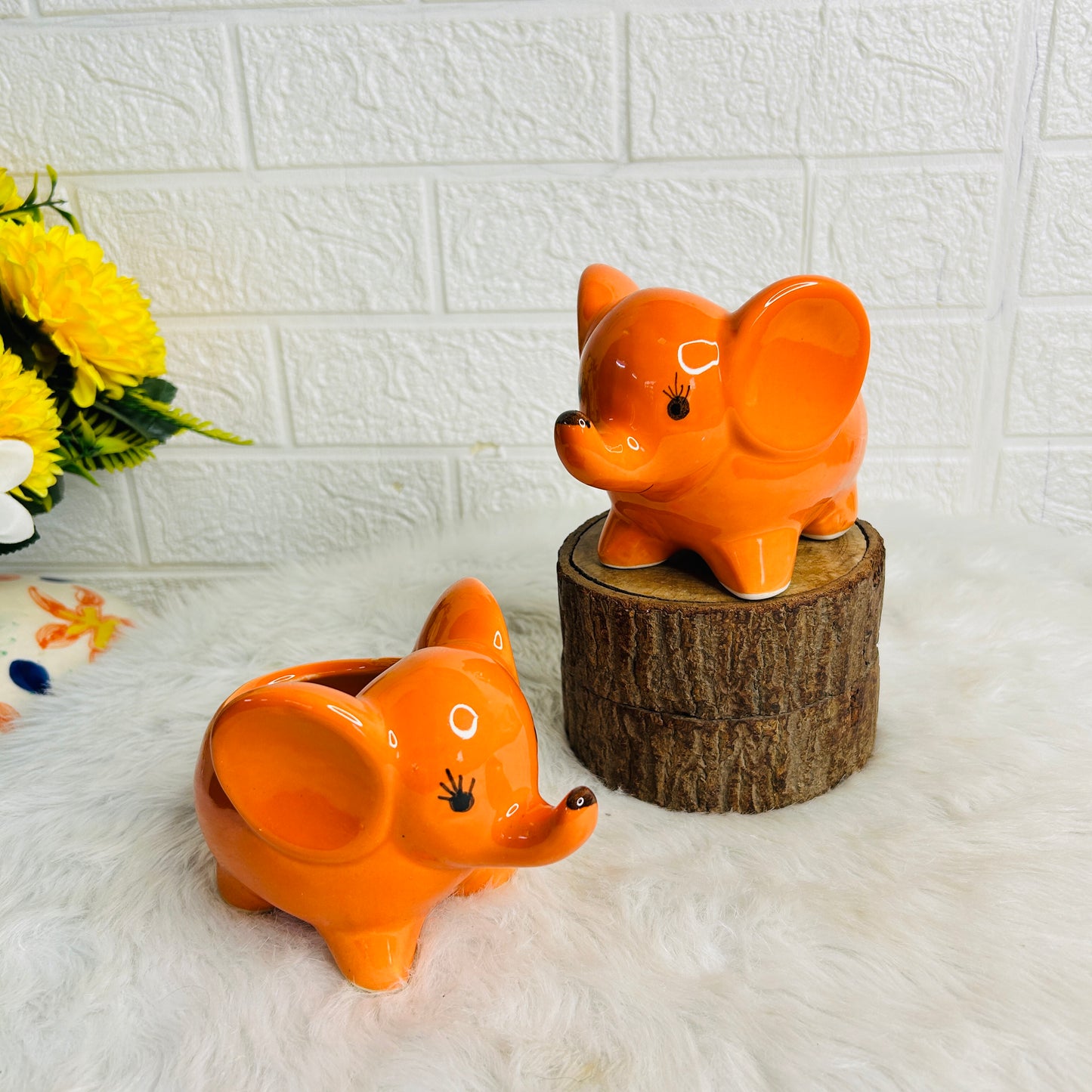 ORANGE ELEPHANT PLANTER (Set of 1)