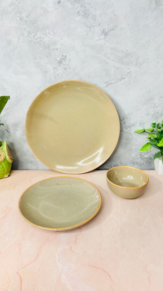 STUDIO BEIGE DINNER SET OF 3