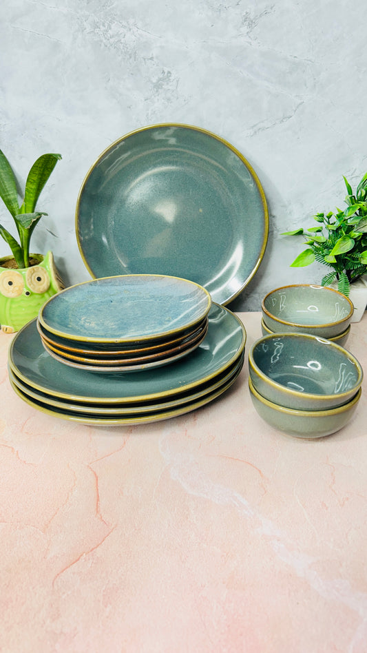 STUDIO MIST GREEN DINNER SET OF 12