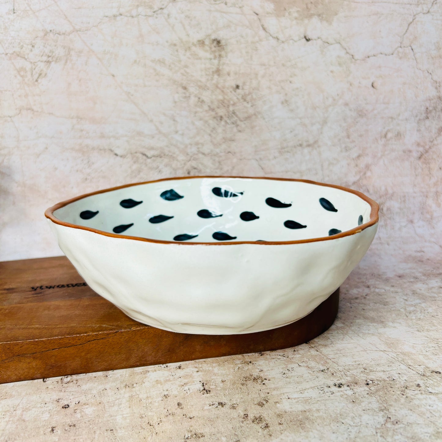 ZEBRA SERVING BOWL - Buy 1 Strip & 1 Polka dot serving bowl & Get 1 Face serving Bowl FREE