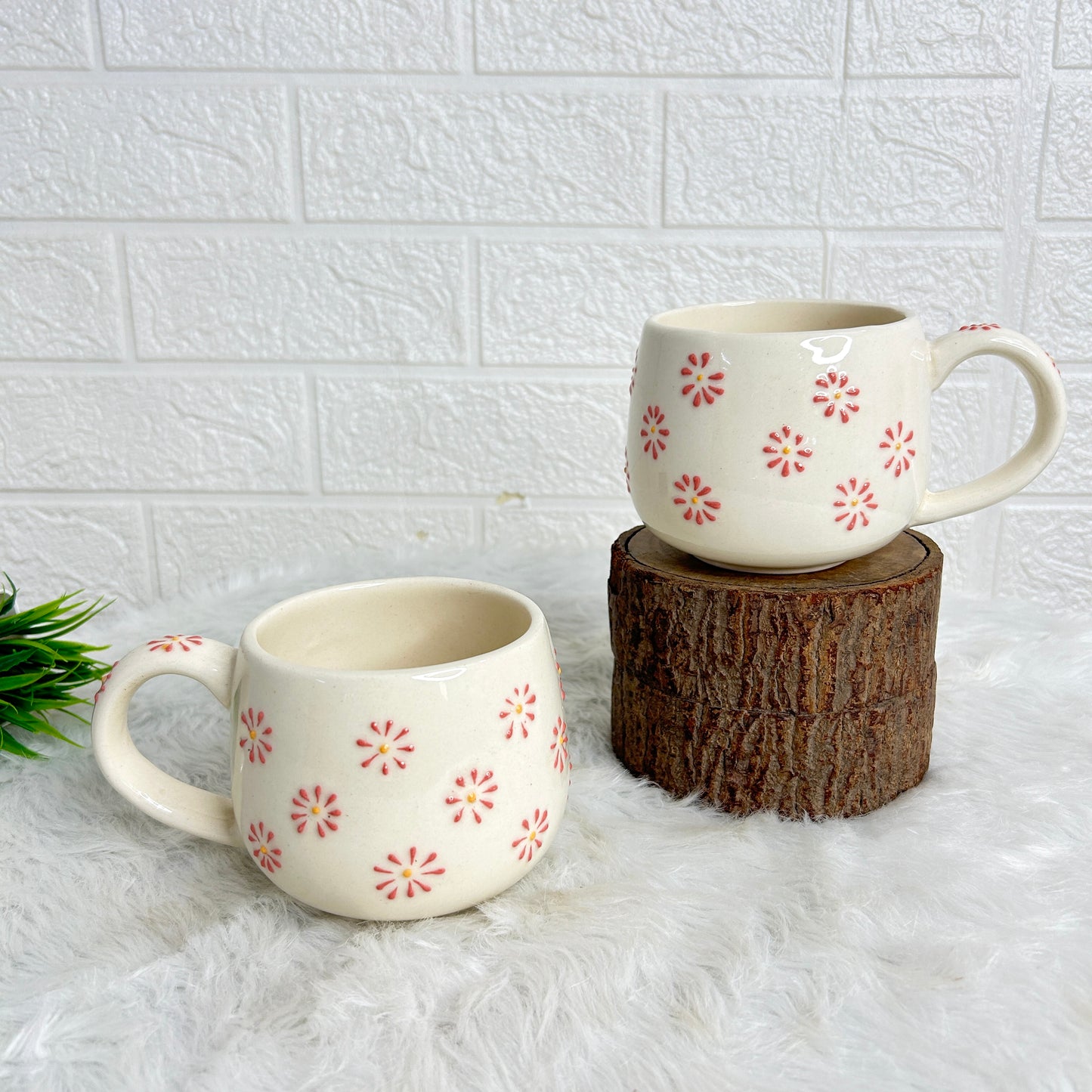 RED PETAL MUG