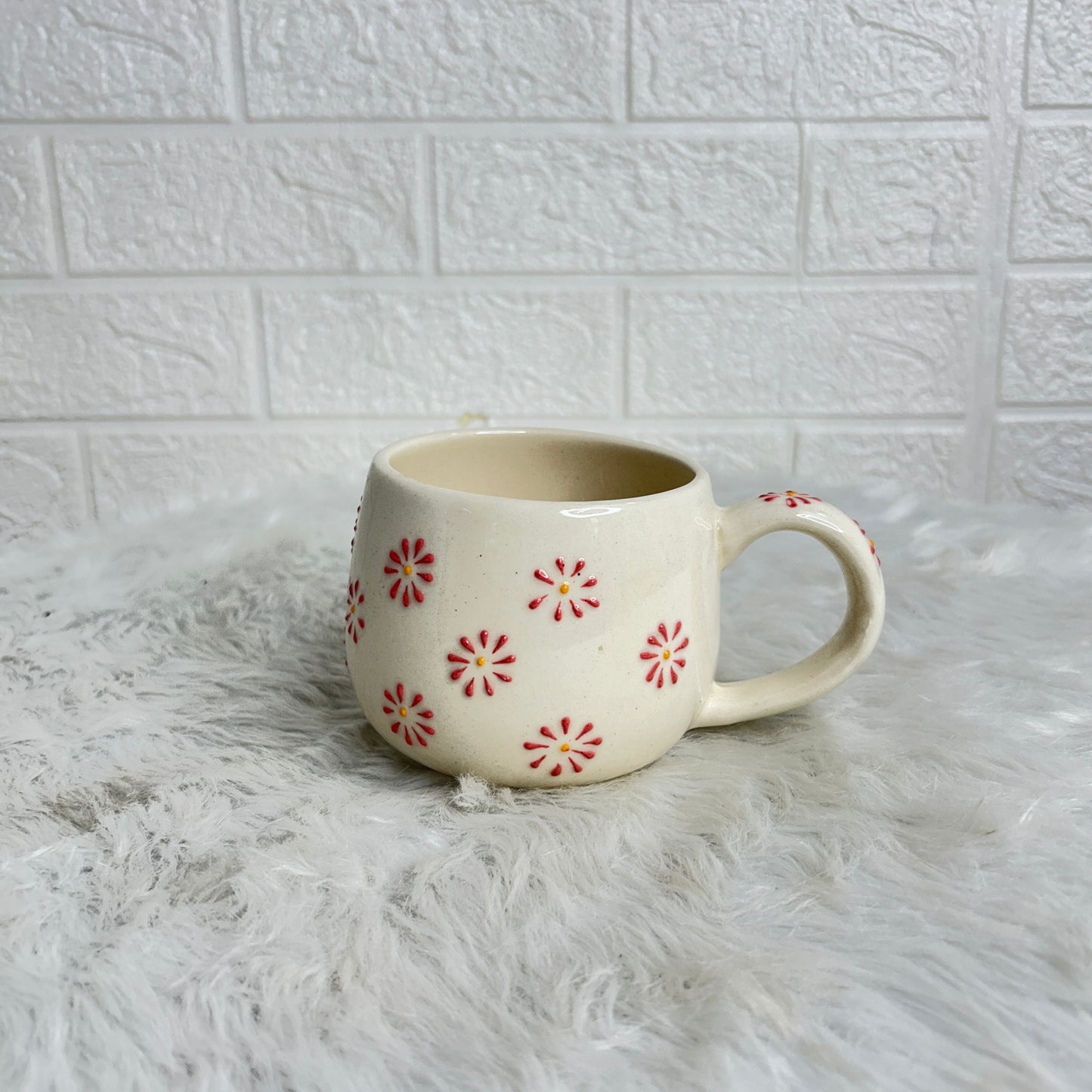 RED PETAL MUG