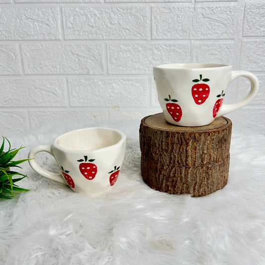 STRAWBERRY TEA CUP