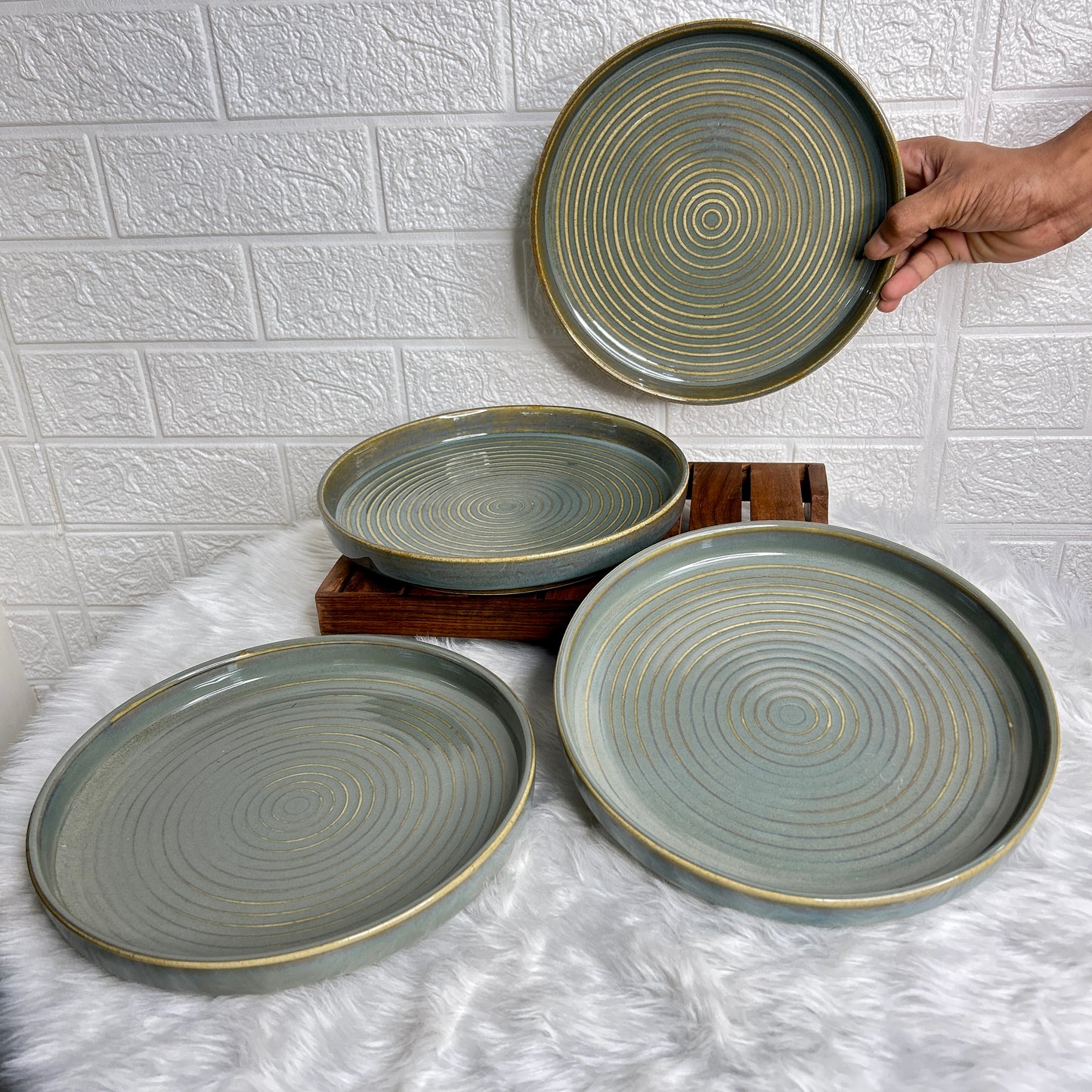 STUDIO MIST PLATTER 9 INCH SET OF 1