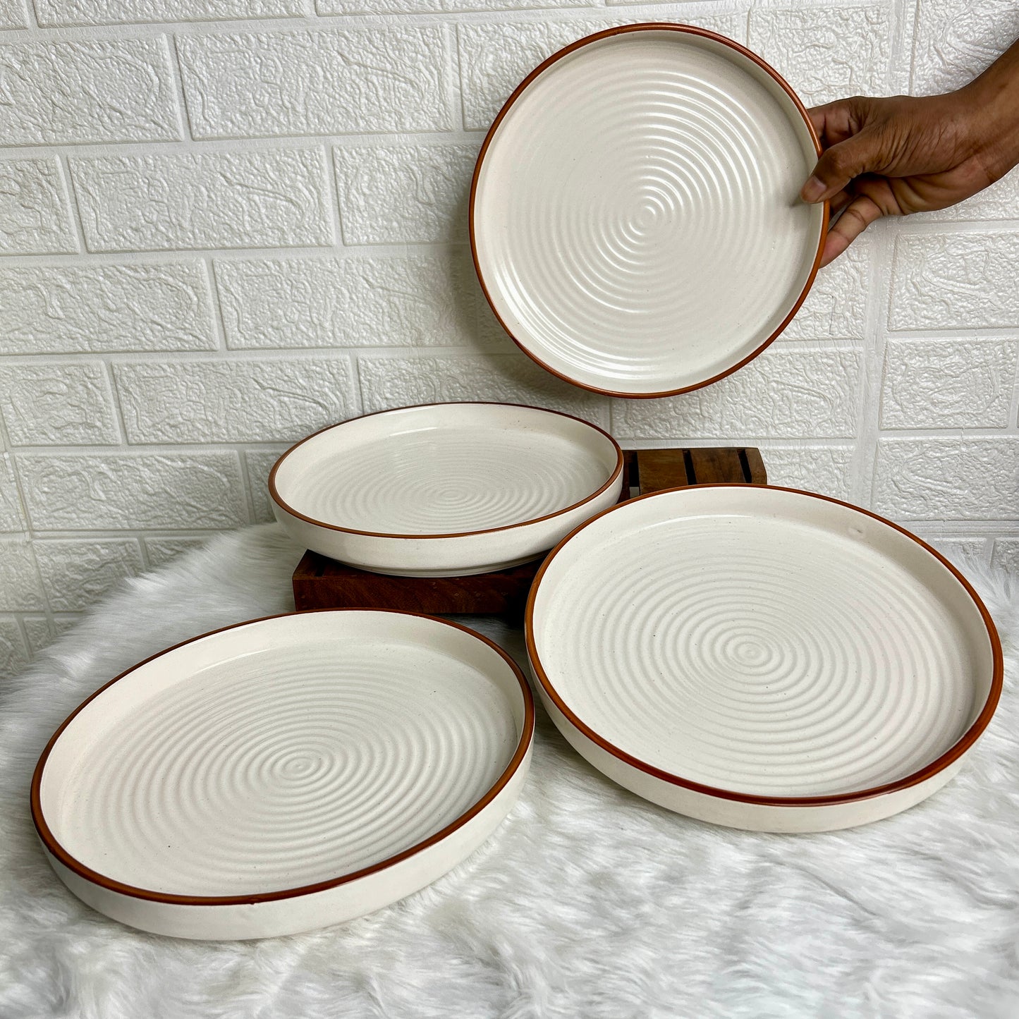 CMDR PLATTER 9 INCH SET OF 1