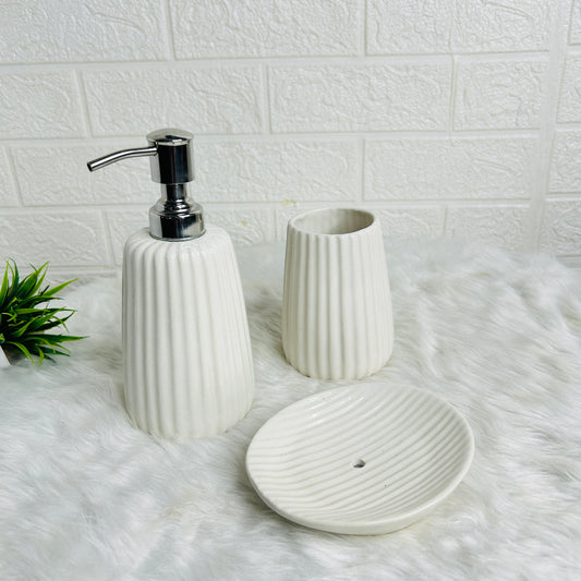 WHITE BATHROOM SET