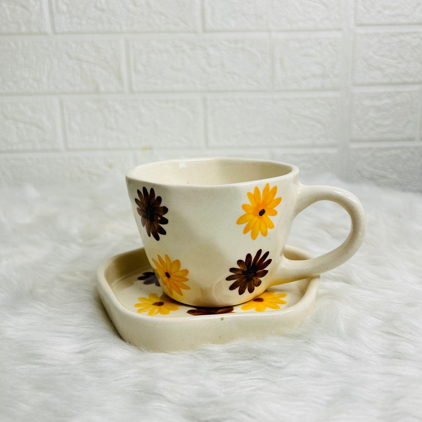 SUNNY FLOWER CUP & SAUCER SET OF 1