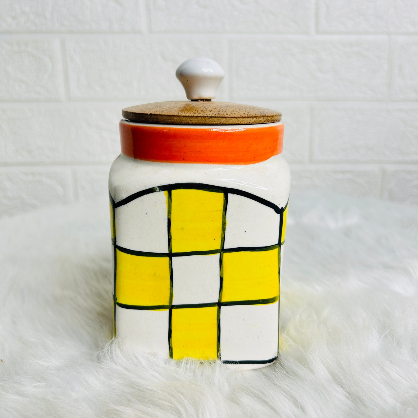 YELLOW WHITE CHECKS JAR SET OF 1